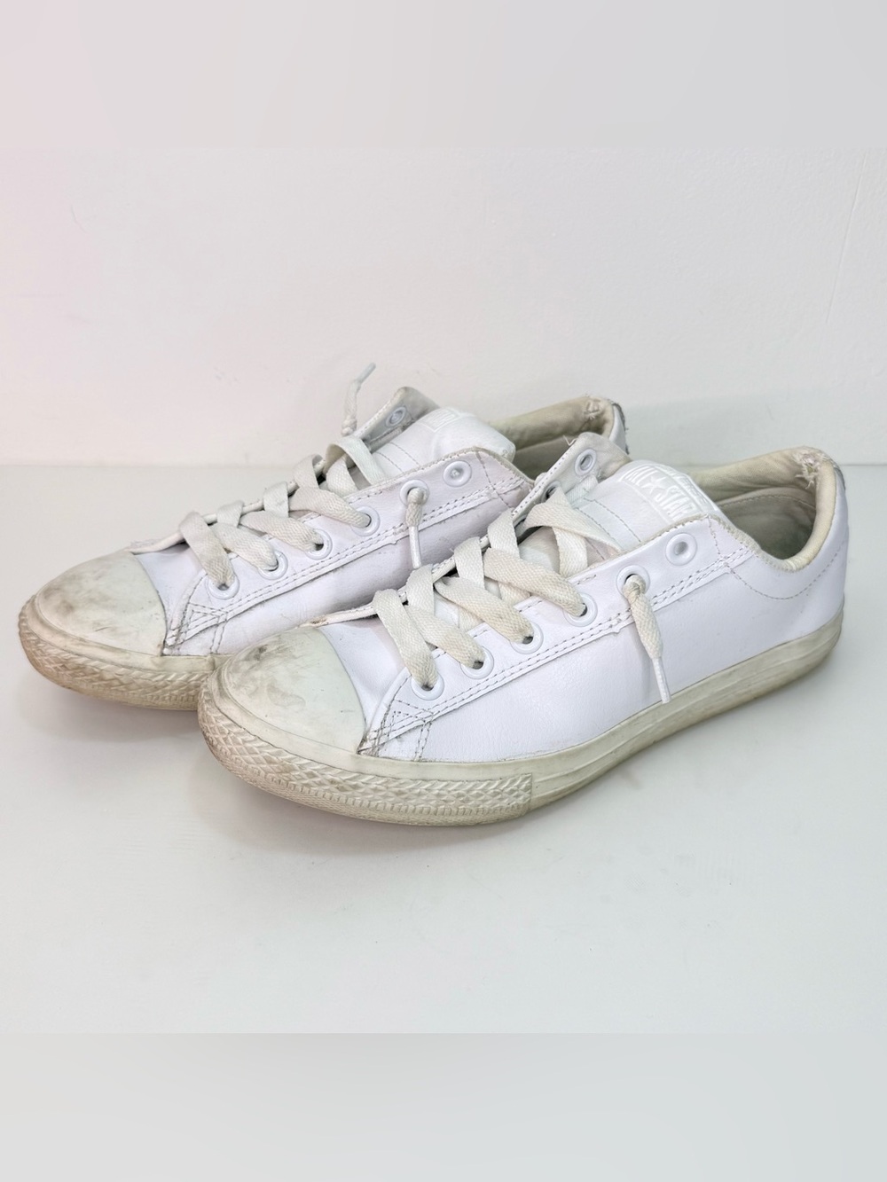 Converse Chuck Taylor All Star all Leather White Low-Top Sneakers - Picture 3 of 6